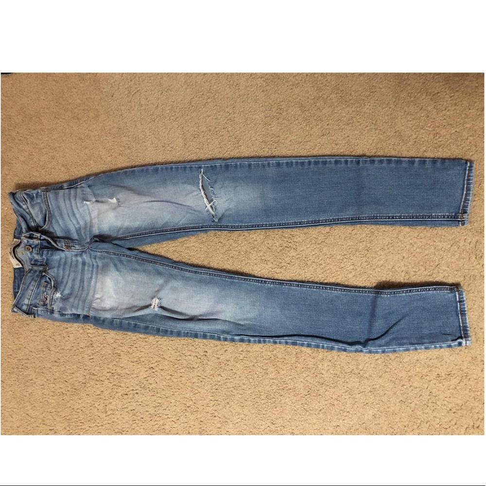 Hollister 3L W26 L33 skinny jeans with holes